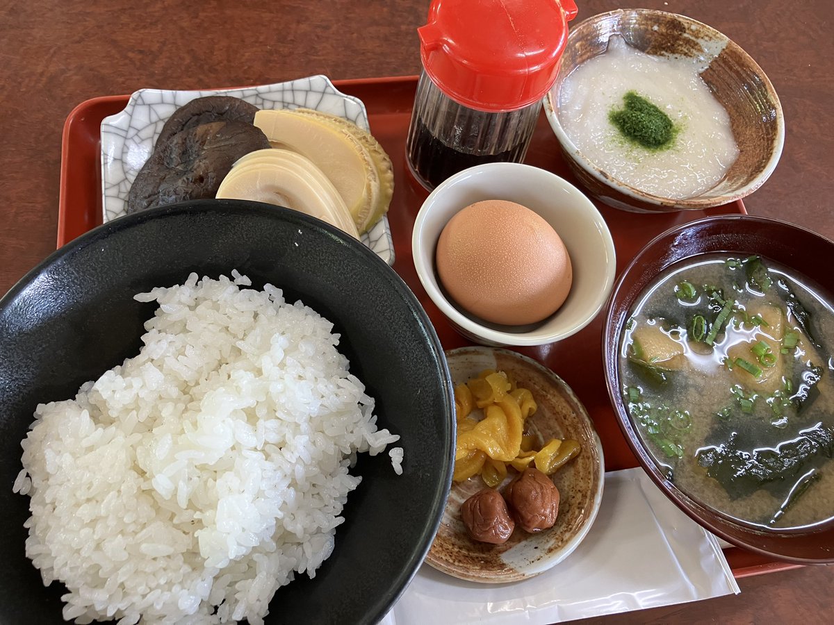 ilwli's tweet image. 椎茸が美味しいと感じるようになったのは、いつからだろうか。