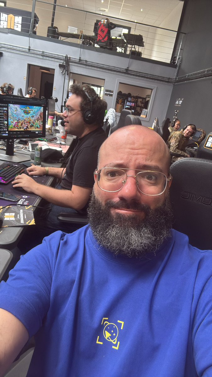 MoMaNuS's tweet image. C’est l’heure!
La lan Hangar avec Antoine Daniel sur Pubg 🥰
tWitch.tv/moman