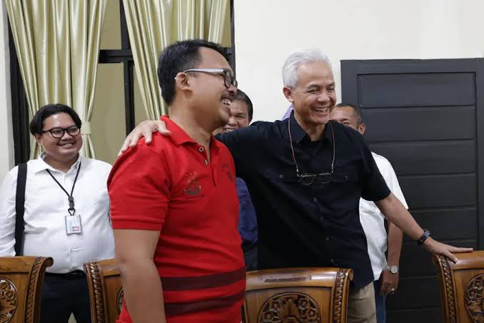 PaltiWest's tweet image. Om @tomlembong teruslah tersenyum ketika menghadapi kriminalisasi hukum, karena hal tersebut akan menjadi luka bagi mereka yang berbuat..

&quot;Saudara-saudaraku yang kekasih, janganlah kamu sendiri menuntut pembalasan, tetapi berilah tempat kepada murka Allah, sebab ada tertulis:…