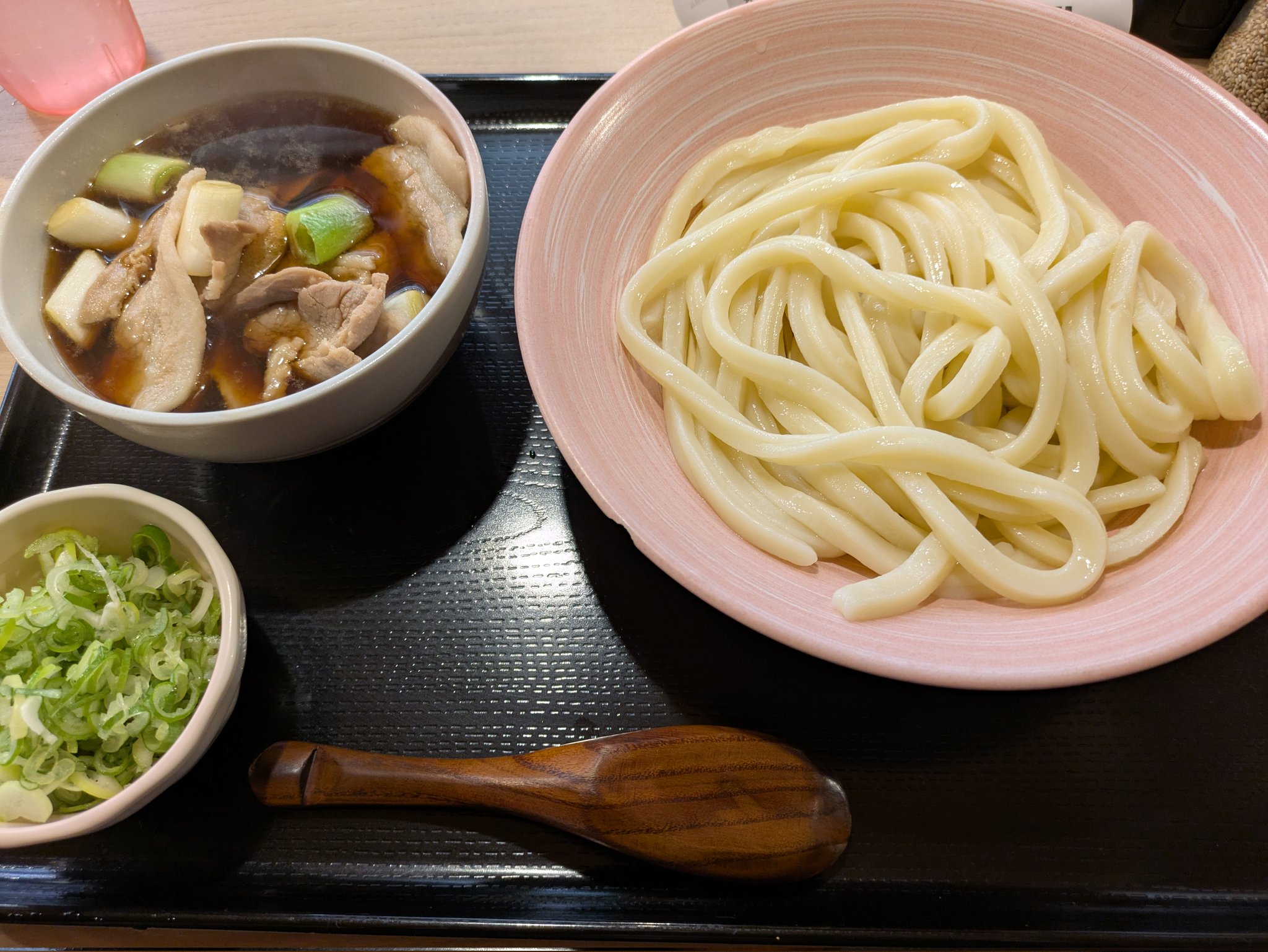 うどん Amazon.co.jp: 徳島製粉 金ちゃん旨辛まぜうどん 172g×12 : 食品