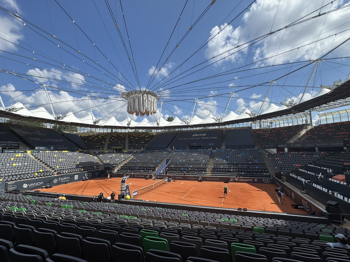 MichalSamulski's tweet image. „Am Rothenbaum” is hosting WTA250 @hamburgopen this week and Haas-Thiem exhibition match on Sunday.