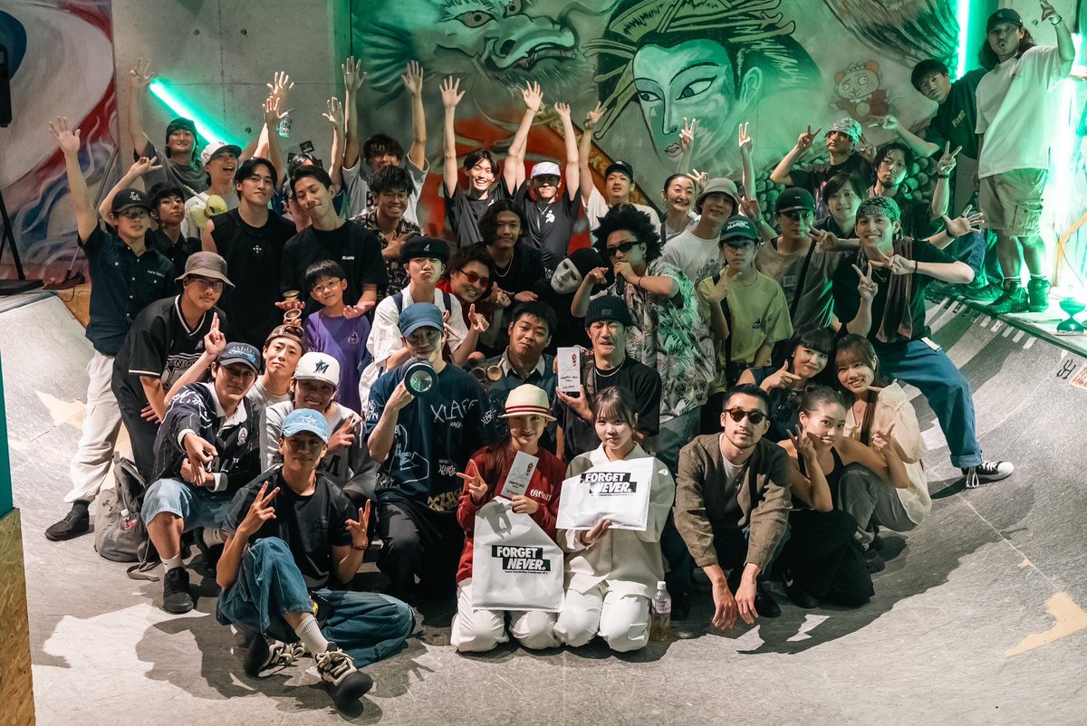 tatestyle's tweet image. FREESTYLE SPACE今回もお手伝いでした!
激ヤババトルありすぎて、今回も面白かったーーー!
そしてここからショー練!
明日は湘南で
FOUNDNATION+九州男児+FLAVA JAPAN+ISSINという豪華メンツで踊るよん!!