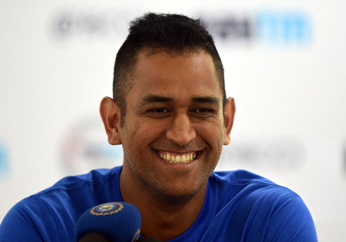 MostlyDhoni's tweet image. I can proudly say that my GOAT chose the country over a beard.