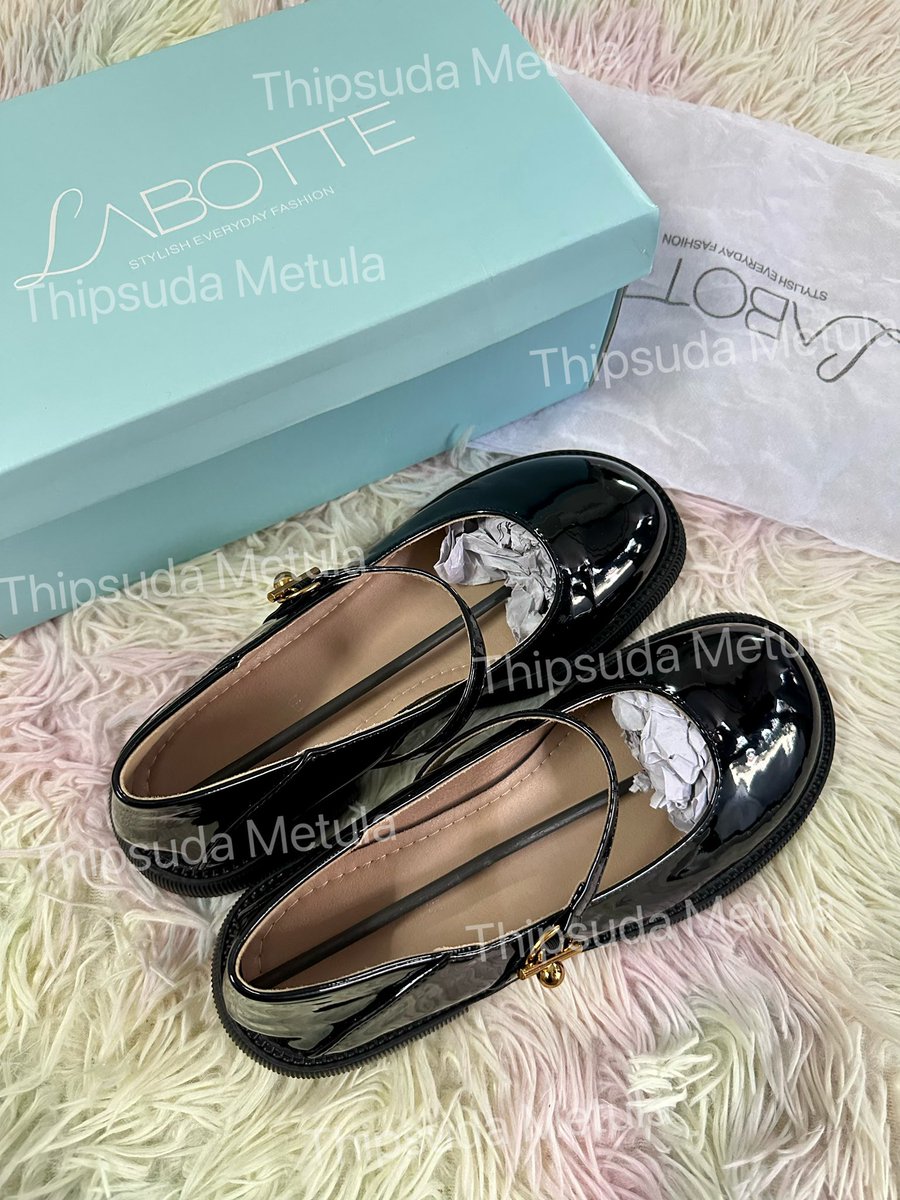 popthipsuda_'s tweet photo. ส่งต่อรองเท้า #labotte
รุ่น The Classic Jane ไซส์ 39 ใส่ 2 ครั้ง
ไม่มีตำหนิ อุปกรณ์ครบกล่อง
🖤 590.- รวมส่ง/ซ้อนกล่องให้ (shop1,090)

#ส่งต่อlabotte #labotte #ส่งต่อรองเท้า #รองเท้ามือสอง #รองเท้าส้นสูง #ส่งต่อรองเท้ามือสอง #labottebkk #รองเท้าแมรี่เจน https://t.co/6pZoceb0Uf