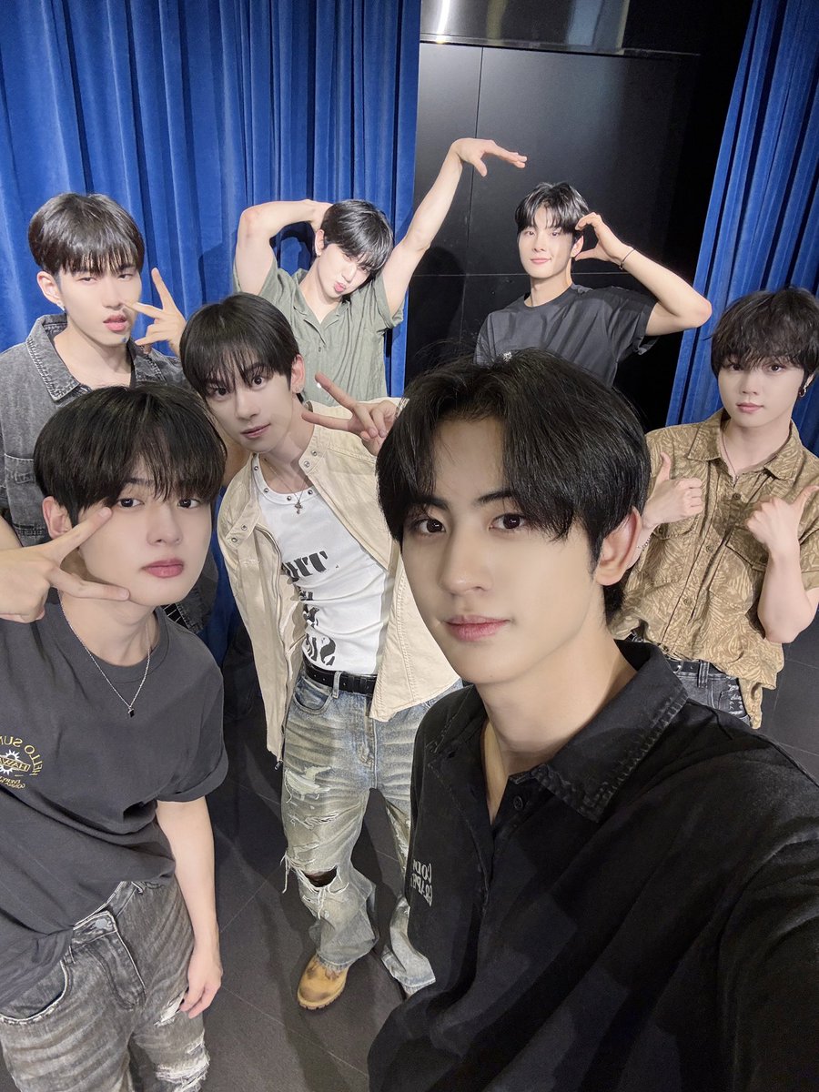 YOUNITE ユナイト リリイベ ヒョンスン 個別サイン会 YOUNITE ユナイト リリイベ ヒョンスン 個別サイン会 YOUNITE 初