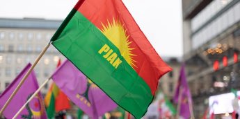 RojhelatInfo_En's tweet image. PJAK Marks 13th Anniversary of Rojava Revolution, Calls It a Democratic Model for the Middle East
The Kurdistan Free Life Party (PJAK) has issued a statement to mark the thirteenth anniversary of the Rojava Revolution in north-eastern Syria.
rojhelat.info/en/11932