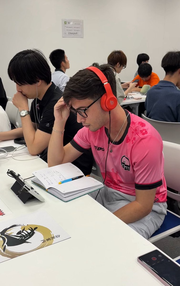 CoachFiivee's tweet image. Finished 4-1 but lost in the first round of Top Cut. #ใฆใใใงในใใจใฉๆฏ.
It's the time I've ever enjoyed playing the most. The best organization, great people, all the rivals were very good. I have no words.
I really liked the team despite having almost no practice with it.