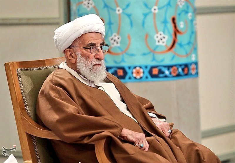 ardeshirpashang's tweet image. رکورد تاریخی/جهانی جاایران با آیتالله جنتی!
آیتالله جنتی در ۹۹سالگی برای ۳۵مین سال پیاپی به ریاست شورای نگهبان منصوب شد؛ او تا خرداد۱۴۰۳ رئیس مجلس خبرگان نیز بود!
نتیجتا نه فقط اینک، بلکه در تمام ادوار تاریخ سیاسی جهان، هیچکسی وجود نداشته که در سن او همچنان در قدرت بوده باشد!