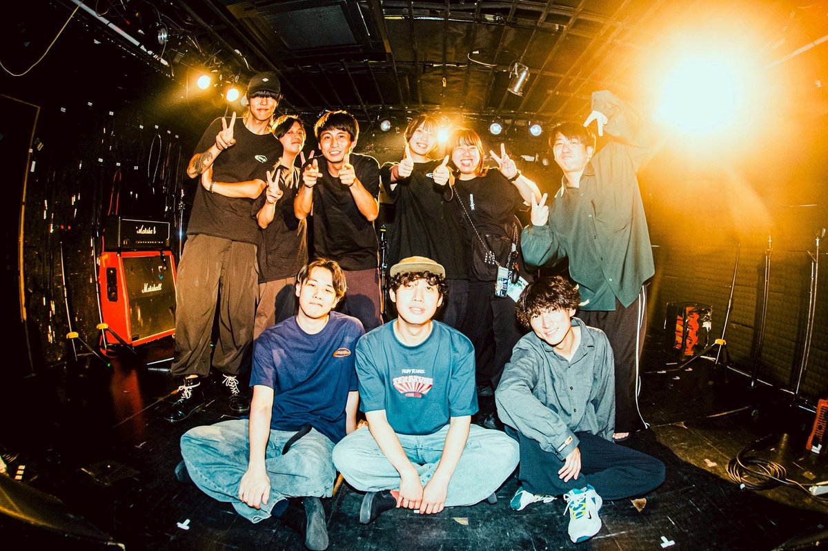 anjc_official's tweet photo. 遂に明日

我々amanojacは全力疾走で走り続けた約6年半の活動に一旦幕を下ろし、
活動休止期間に入ります。

泣いても笑っても現体制での最後のライブ、
これまで出会えた皆様に最大級の愛と感謝を込めて

是非見届けにきて下さい
チケット本日23時59分まで！残り僅かです
https://t.co/nJCR3XZvXY https://t.co/4s3xFgk933