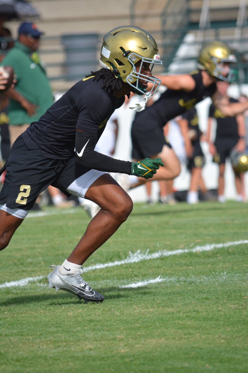 Notre Dame High School Athletics (@ndchattathletic) on Twitter photo The Green 🟢 and White ⚪️ 7 on 7 Alumni Game was once again a great success. The players and coaches have been putting in the work 💪. <a href="/NDChattFootball/">Notre Dame High School Football</a> 🏈 will open the season on Aug. 22 at Grace Baptist Academy.
📸 ➡️ Erin Campbell The Green 🟢 and White ⚪️ 7 on 7 Alumni Game was once again a great success. The players and coaches have been putting in the work 💪. <a href="/NDChattFootball/">Notre Dame High School Football</a> 🏈 will open the season on Aug. 22 at Grace Baptist Academy.
📸 ➡️ Erin Campbell