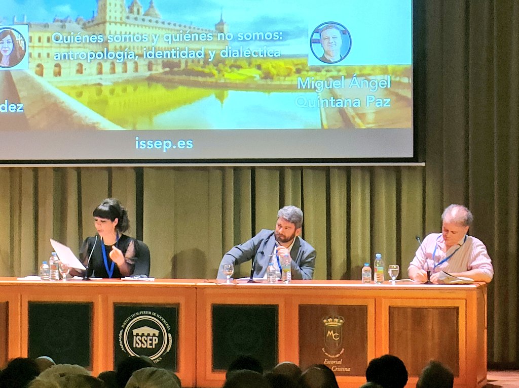 Mundo_Cristiano's tweet image. Paloma Hernández @fortunayjacinta, en @IssepMadrid en El Escorial: "es un error hablar del carácter privado de las religiones Islam y catolicismo al menos no son religiones privadas, sino públicas. El luteranismo es el que dio pie a la privatización de la religión".
