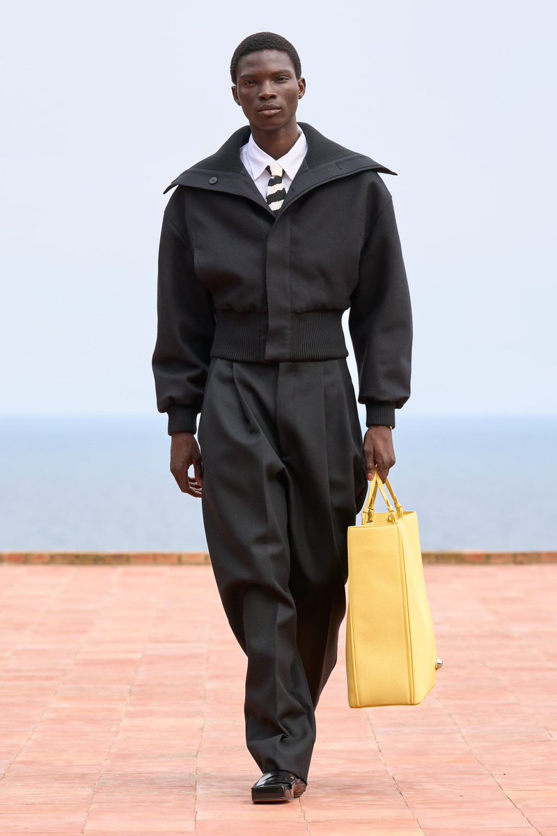 StreetFashion01's tweet image. Jacquemus Said he wants to do a menswear-only Collection and Show!🙂↕️