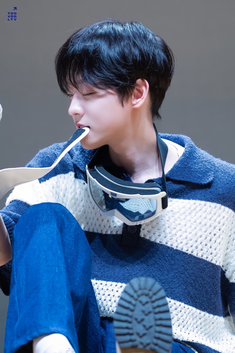 250719 프롬팬싸인회 #이태빈 #LEETAEVIN
 
Wooooo 섹시