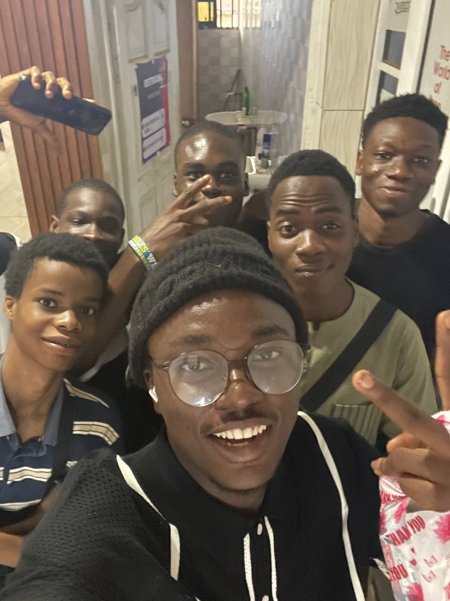 Spagero71's tweet image. Yesterday was a blast @AvaxNG  @avax meetup akure, Thanks to @thedrekal who gave the insight of how avalanche works, met with my co-builder&apos;s @svector_eth @AbrahamNAVIG1 @qasimrokeeb @apexdevv a big shoutout to the CEO  @web3_nova who made it happened,our one and only @Bernard_O1
