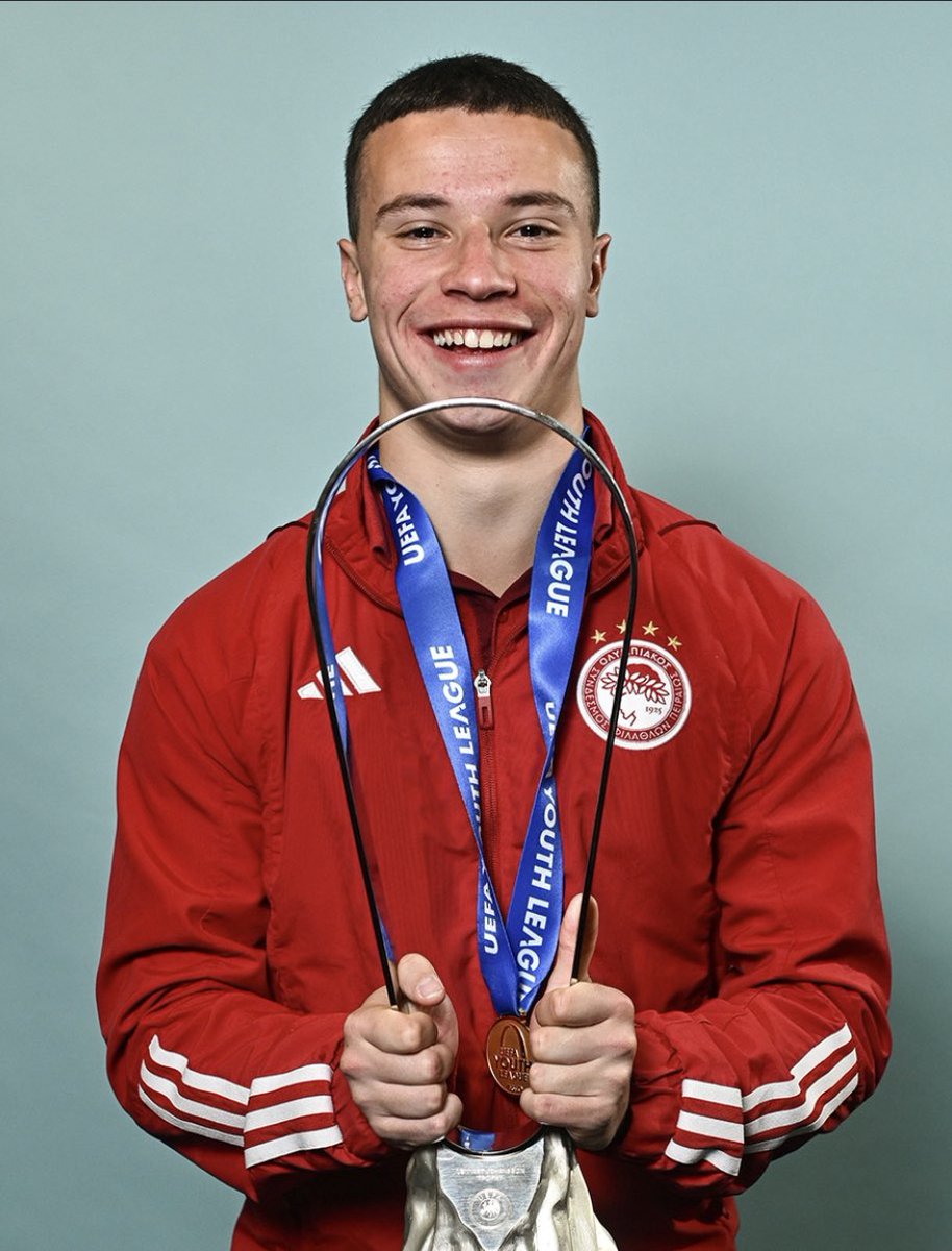 Θα τον δοκιμάσει στο ρόλο που είχε ο Μπάμπης πέρσι ΥΓ:το φετινό μου πουλέν #OlympiacosFC