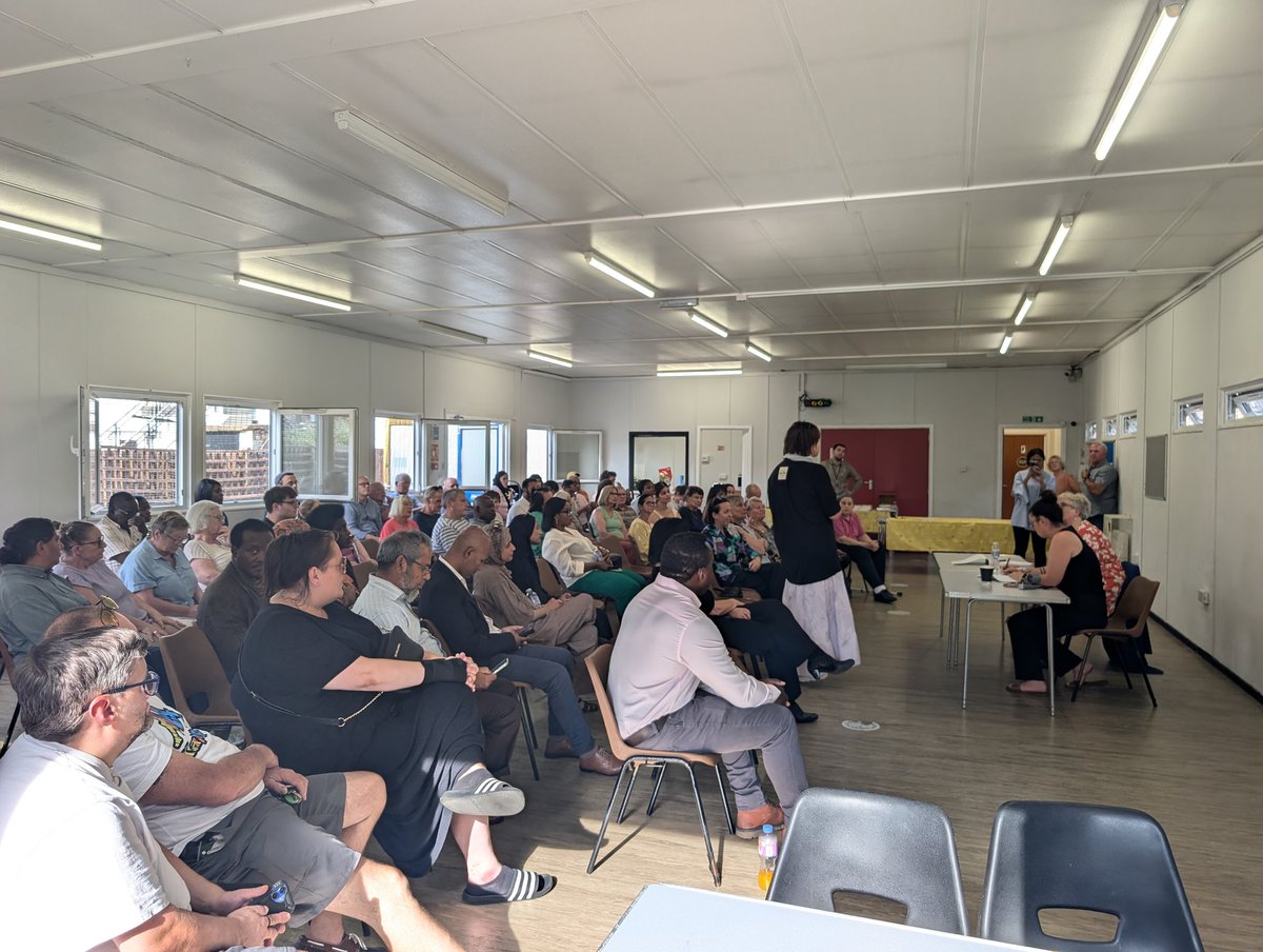 ajantadebroy's tweet image. Great turnout at our MP @Margaret4DR’s coffee afternoon for Village &amp;amp; Beam Ward residents.

Margaret spoke about her work in Parliament, followed by a brilliant Q&amp;amp;A.

Phil, Julia &amp;amp; I loved chatting with residents, hearing what matters to them &amp;amp; picking up casework