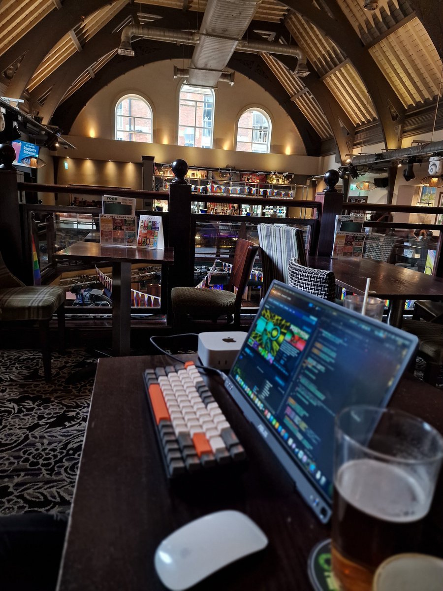 MartinCaine's tweet image. Settling in for a pub-dev session on @positrongame in our favourite Leeds Wetherspoons (there are five in Leeds!), The Hedley Verity. Working on getting my stencil reflections working with Metal on the Mac. #GameDev #IndieDev #PubDev