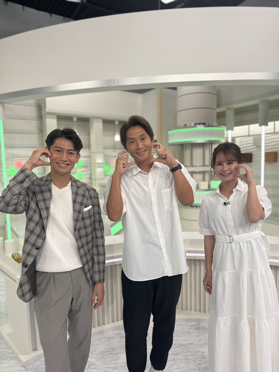 kickoff shizuoka📺⚽️

みんな白で偶然コーデ🥰笑

試合も暑い中で大変🥵
結果を出すために戦い方も重要になってくる⚽️

#kickoffshizuoka #静岡第一テレビ #須藤駿介 #岩本美蘭 #福西崇史 #静岡 #ｊリーグ