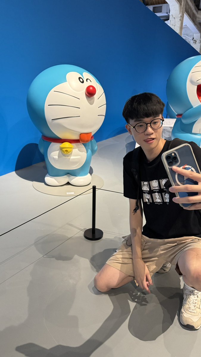 : 這個吐舌頭是我欸
整個展覽好拍到不行… 超值得