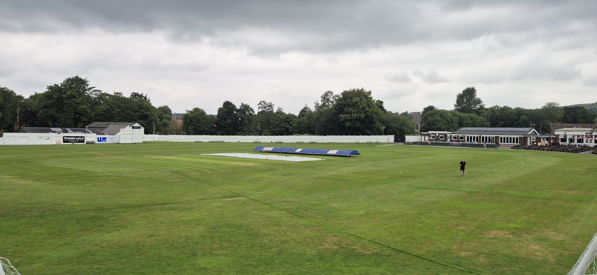 StuartWearden's tweet photo. @LowerhouseCC @lancs_league @LCC1839 Rain came shortly before the start and the covers are back on. @LCC1839 v @LowerhouseCC https://t.co/hjWoziJFP5