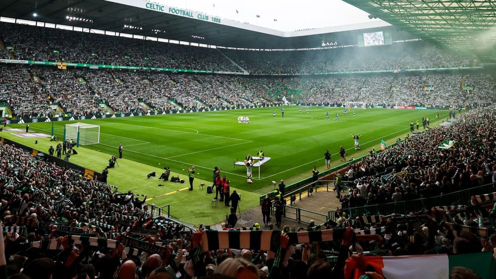 SkySports_Keith's tweet image. 🔟 thousand #NUFC fans expected at Celtic Park for their first pre-season friendly today.
🏟️ It’s the biggest away support in history at Celtic Park for a friendly match.
🤔 Something makes me think fans are looking forward to the season starting…