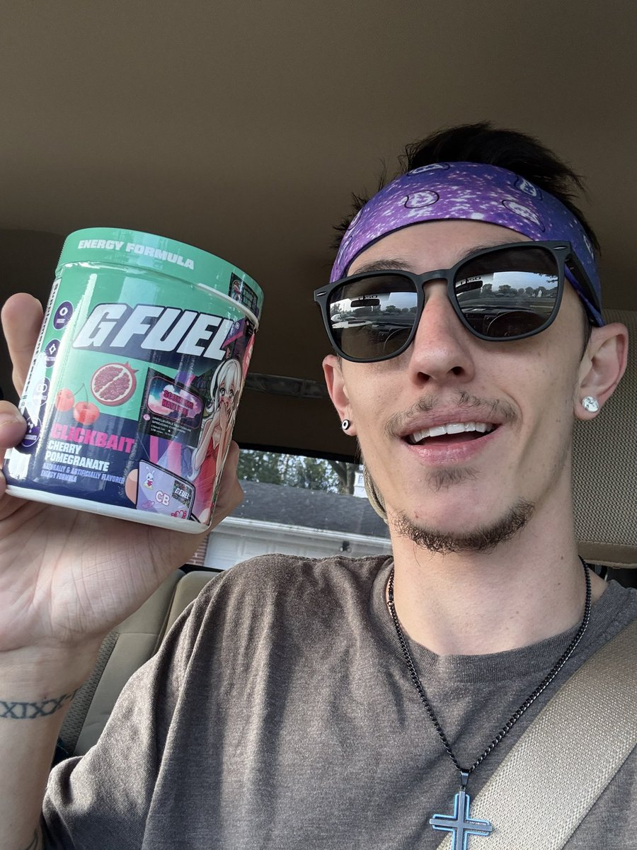 PrpleN's tweet image. LONG day, cluster shots and drives, cheers 🔥 CLICKBAIT FTW I hope you all have a great day!!
code PRPLENOVA at checkout 🫶🏼 @GFuelEnergy @GammaLabs #GFUEL