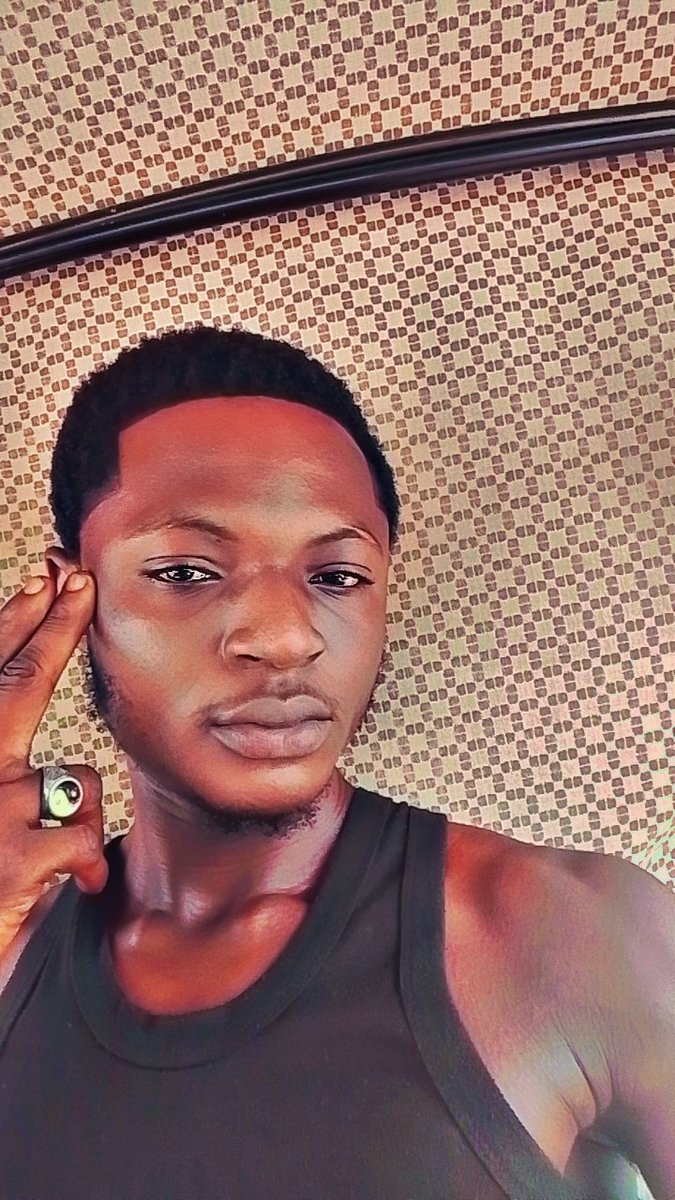KwesiLectures's tweet image. Dollars on my mind🤍