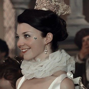 anneofthetudors's tweet image. Henry meets Anne 💕