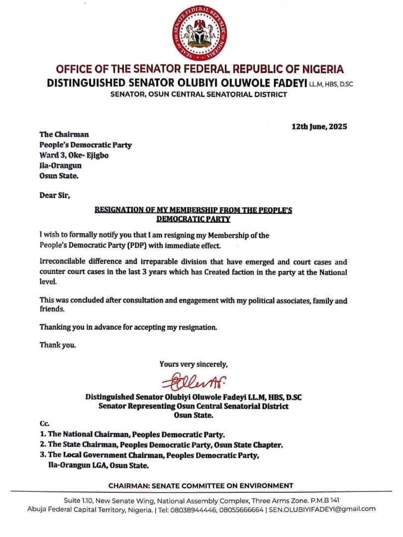 PrimeReportersn's tweet image. Senator Francis Fadahunsi of Osun East has resigned from the PDP, citing irreconcilable differences and ongoing legal battles within the party after the 2023 elections. He remains a key political figure and strong supporter of Governor Ademola Adeleke. #PDP #OsunEast