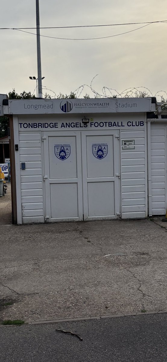 Squad from our 5-2 defeat by <a href="/MMcharityteam/">Making Miracles Charity Team</a> at the home of <a href="/tonbridgeangels/">Tonbridge Angels</a> ⚽️
