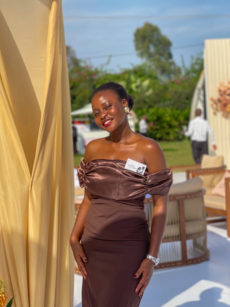 Doué Hostesses Uganda tweet media