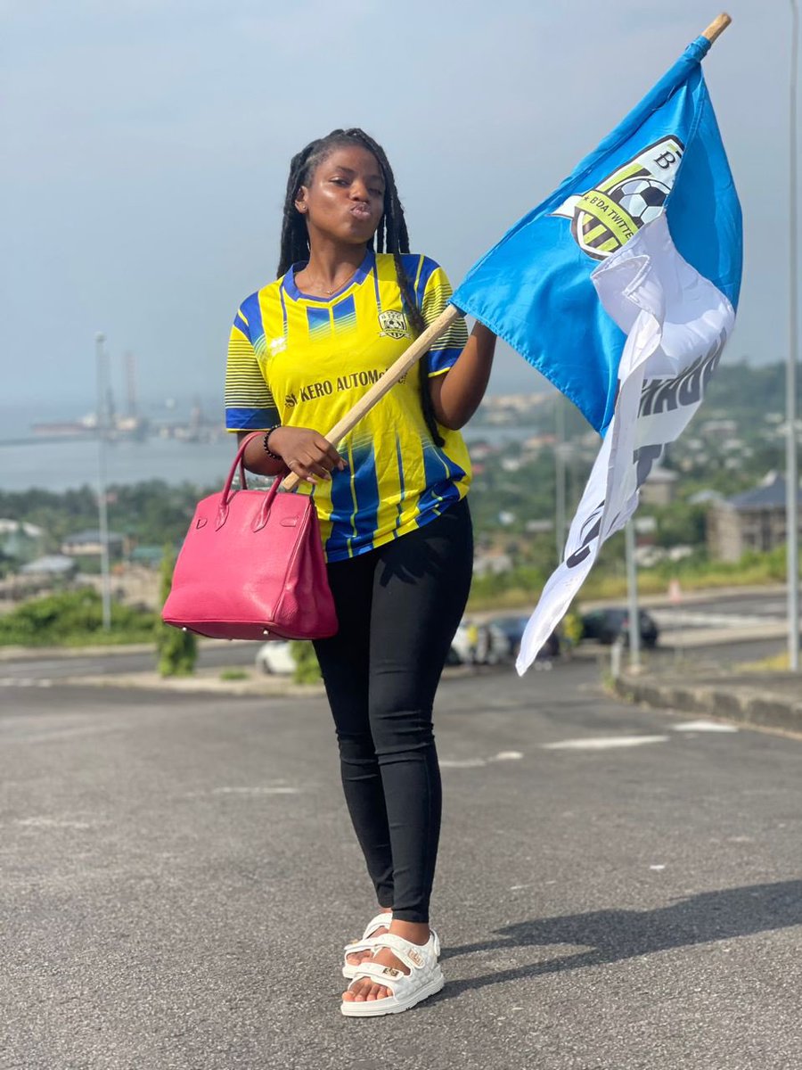 DosChecko's tweet image. Na 10am di delay now.. Fako dey Abakwa .. ⚽️🍾🥂

#BXFCvFXFC