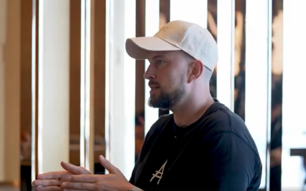 COTI Foundation (@cotinetwork) on Twitter photo New Interview Drop! Yves Burri, CEO of <a href="/Aureus_money/">Aureus.money</a>, sat down for a 1:1 with COTI ambassador <a href="/whoistracer/">whoistr⩝©er</a>.
Hear about Yves' vision for on-chain gold and RWAs on <a href="/hedera/">Hedera</a>, and how COTI’s permissioned privacy meets the demands of Swiss-grade compliance 🛡️
🔗youtu.be/BBGrnp3EWwM New Interview Drop! Yves Burri, CEO of <a href="/Aureus_money/">Aureus.money</a>, sat down for a 1:1 with COTI ambassador <a href="/whoistracer/">whoistr⩝©er</a>.
Hear about Yves' vision for on-chain gold and RWAs on <a href="/hedera/">Hedera</a>, and how COTI’s permissioned privacy meets the demands of Swiss-grade compliance 🛡️
🔗youtu.be/BBGrnp3EWwM