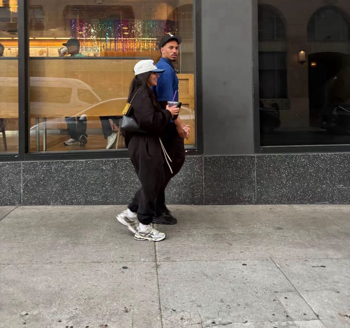 devanislit's tweet image. tbh if he has any complains abt HER I wouldn’t care to hear it, you already know what you’re getting yourself into lmao