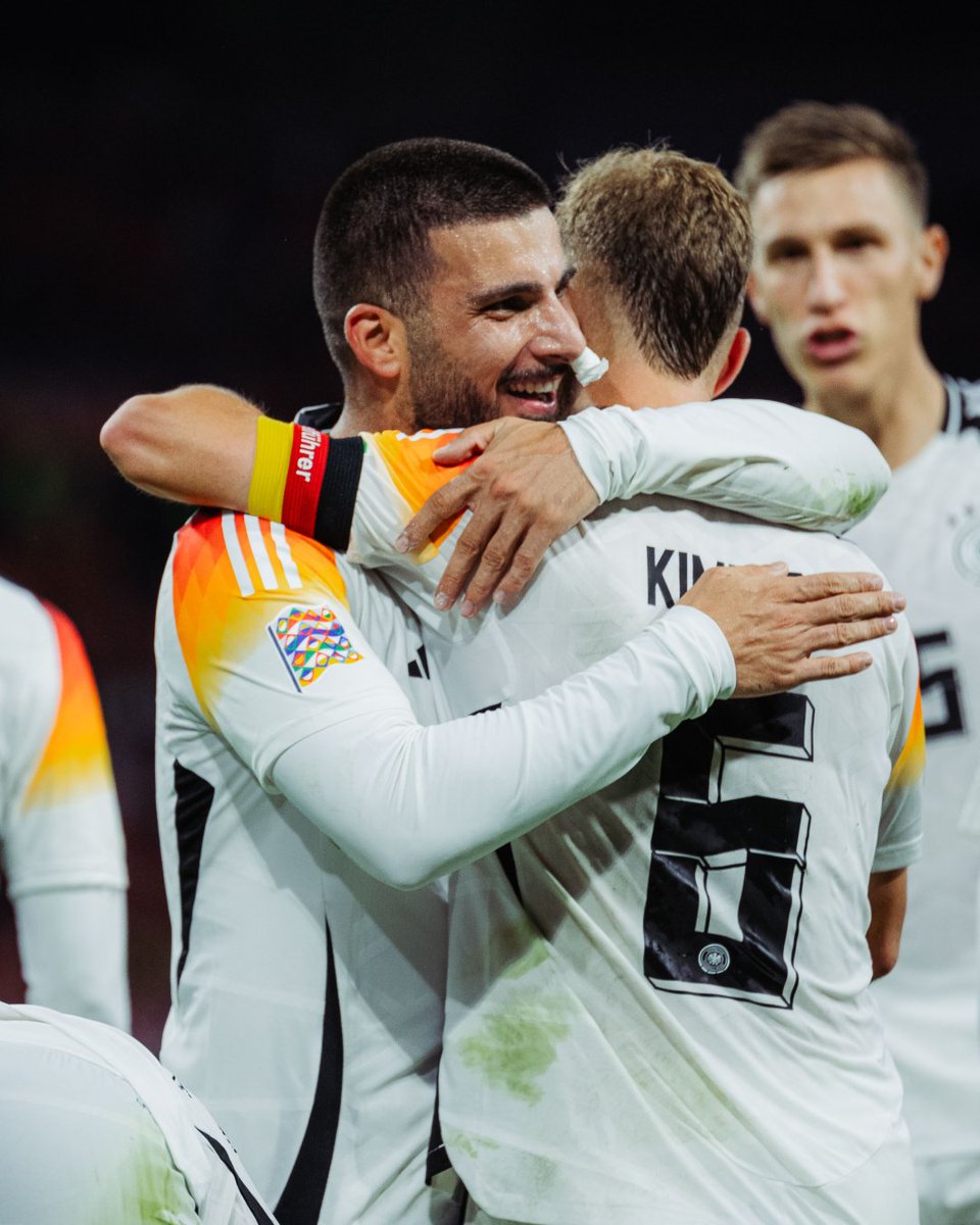 DFB_Team's tweet image. Alles Gute zum Geburtstag, Deniz! 🖤❤️💛
#dfbteam | 📸 DFB/ Philipp Reinhard
