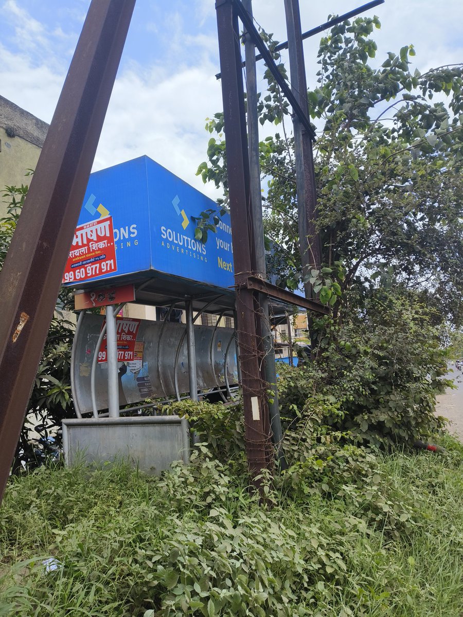 Rane nagar bus stop >:D
Totally accessible!!!

This is the situation of most of the bus stops in the city, but who's gonna do the maintenance work?
<a href="/my_nmc/">mynmc</a>
<a href="/RajabhauW/">Rajabhau Waje</a>
<a href="/SeemaHiray/">Seema Mahesh Hiray</a>
maps.app.goo.gl/NbvkqYk2GNAUub…

#nashik #PublicTransportation