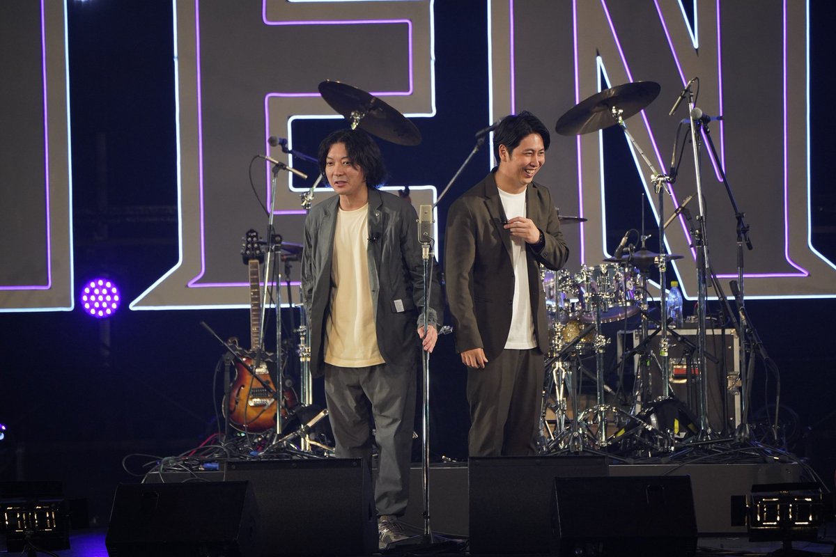 daibakushow_y's tweet image. ★☆★ とりあえず生の回 🍻 ★☆★
“序盤からフルスロットル”とはこのこと！
#バイク川崎バイク
#グッドモーニングアメリカ 
#ニューヨーク
#コットン × #金廣真悟　#たなしん（グッドモーニングアメリカ）
お笑い×音楽の化学反応が炸裂🔥
#DAIENKAI2025 #DAIENKAI