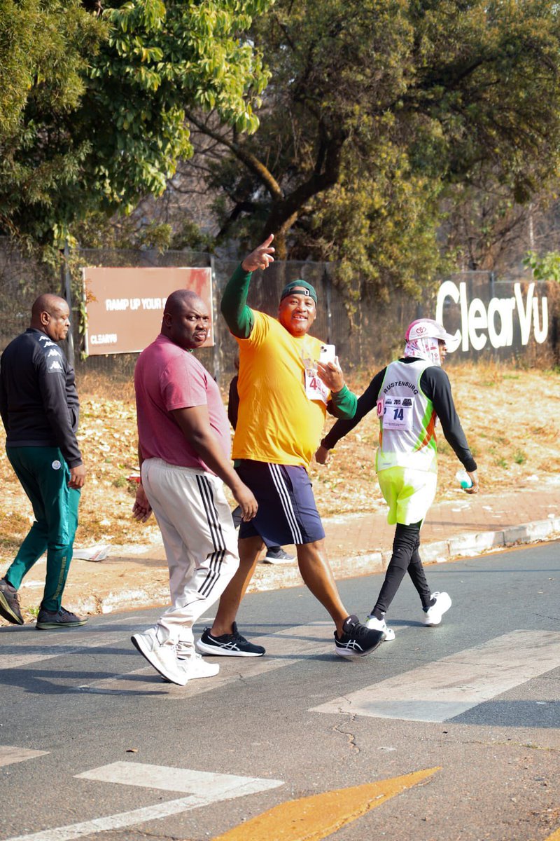 visiontactical's tweet image. 🎤 “You guys rock, Vision Tactical!” – Gayton McKenzie @GaytonMcK
Spotted enjoying the Mandela Walk & Run, the minister of @SportArtsCultur took a moment to give a shoutout to our team on the ground.
From ensuring safety to supporting every step of the event we proud to be…