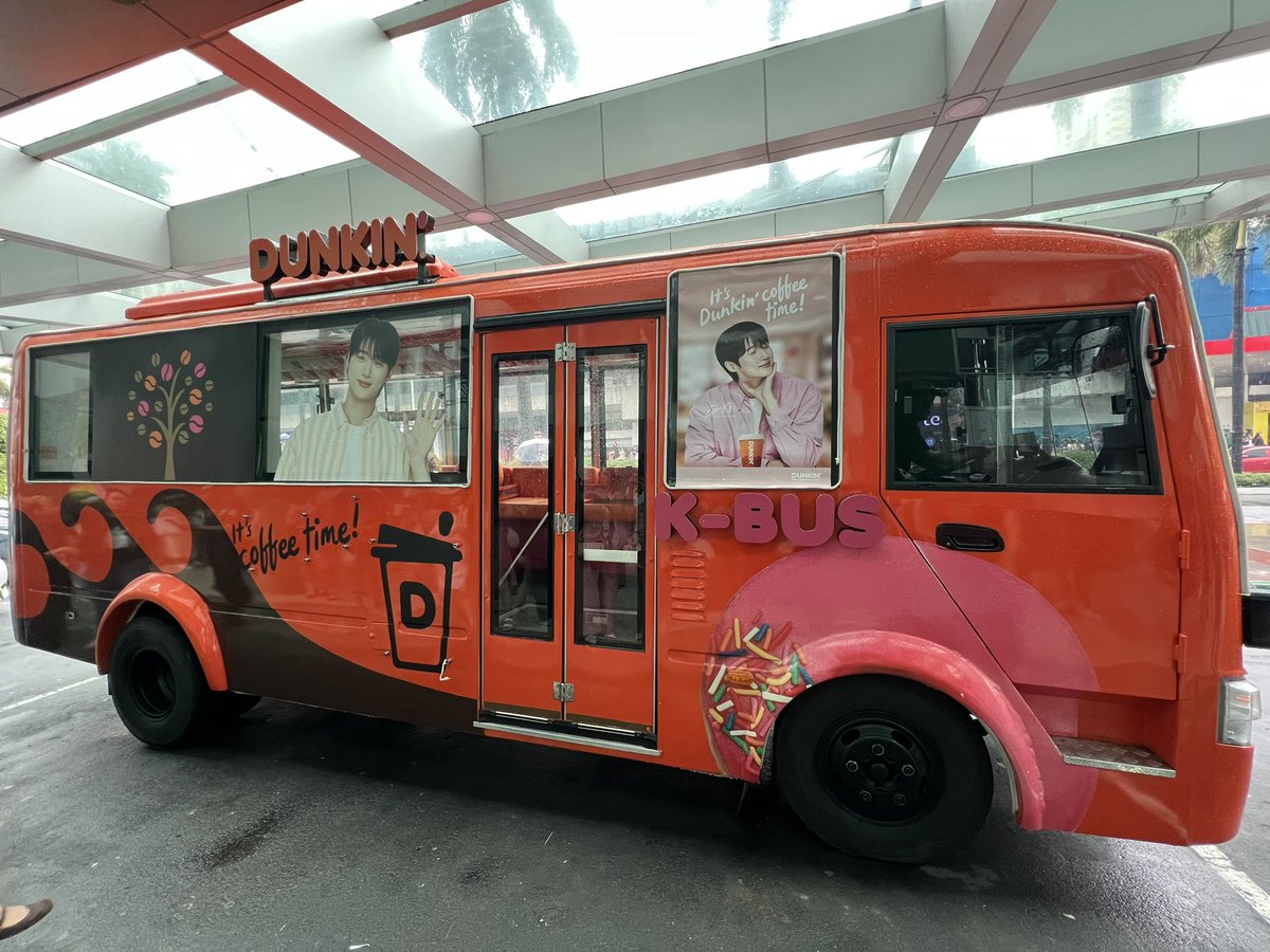dunkinph's tweet image. Captured the dream, one click at a time 📸 Catch the cutest photobooth of Byeon Wooseok at Dunkin’ 𝐃𝐀𝐘𝐃𝐑𝐄𝐀𝐌𝐈𝐍’ Fan Meet! 🩷 #𝐃unkinPH_𝐃aydreamin #ByeonWooseok_DunkinPH