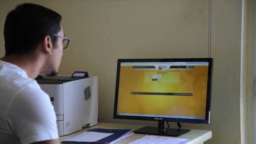 2025 YKS tercih tarihleri belli oldu

ntv.com.tr/galeri/egitim/…

Foto:AA