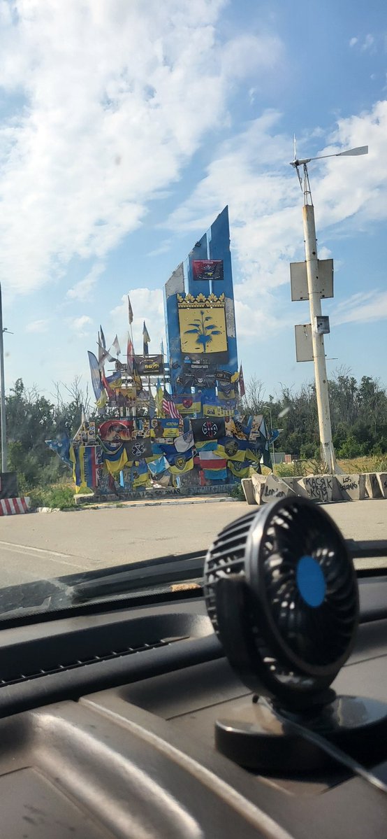 ValeriyNev's tweet image. Донецька область місто Ізюм.
Такими темпами я скоро в Ізюм буду їздити просто каву зранку пити 🫠