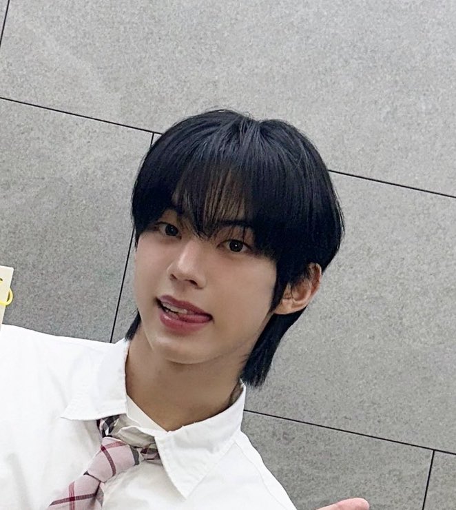 hzz_do's tweet image. 수고많았다ㅏ 강아지 🫳🏻🫳🏻