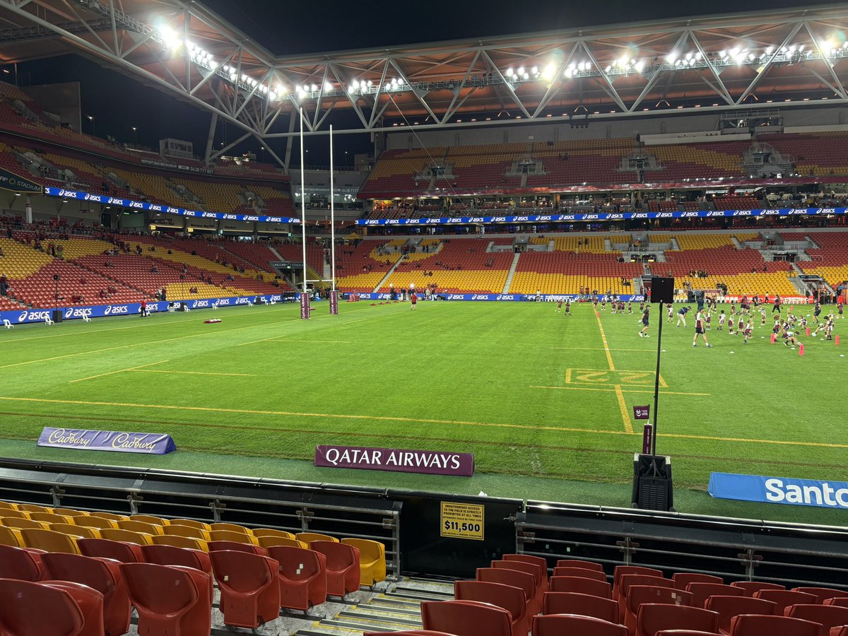 Janela_X's tweet image. What a fantastic stadium. Suncorp stadium. The view from our seats. @Iain_L