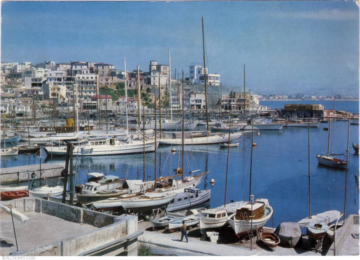 HeraklesCithare's tweet image. En 1959, des ouvriers installent des canalisations au Pirée, le port d’Athènes. Alors qu’ils bêchent la terre à un croisement, le fer de leur outil résonne soudain sur une main de bronze surgie de l’Antiquité. Récit d’une découverte sensationnelle 🧶