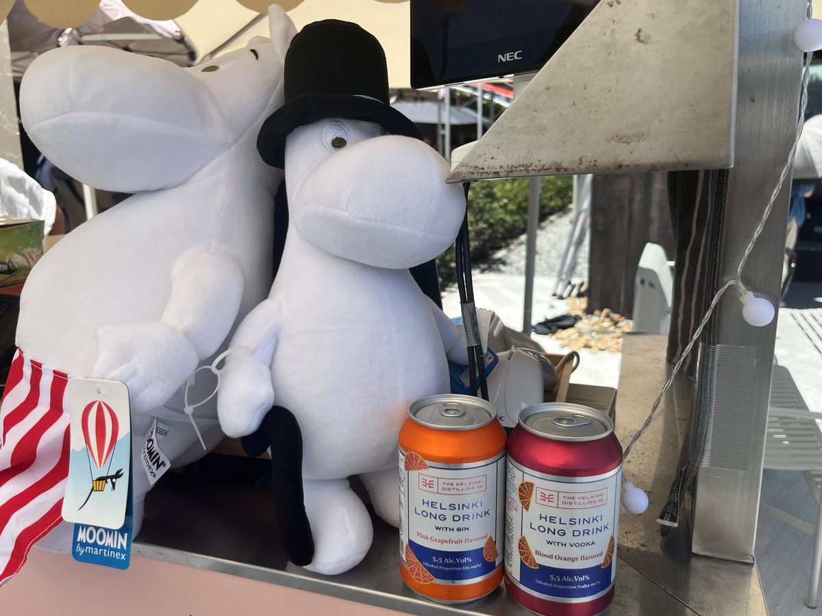 nordicexpo2025's tweet image. 🇫🇮 フィンランドからクラフトロングドリンクが登場!🍊🍹
ヘルシンキ蒸留会社の2種がムーミンカート&屋上レストランで楽しめます🌿
🍊 ブラッドオレンジ×ウォッカ:爽やかな酸味と飲みやすさ
💗 ピンクグレープフルーツ×ジン:香り高く奥行きある味わい
Helsinki Distilling…