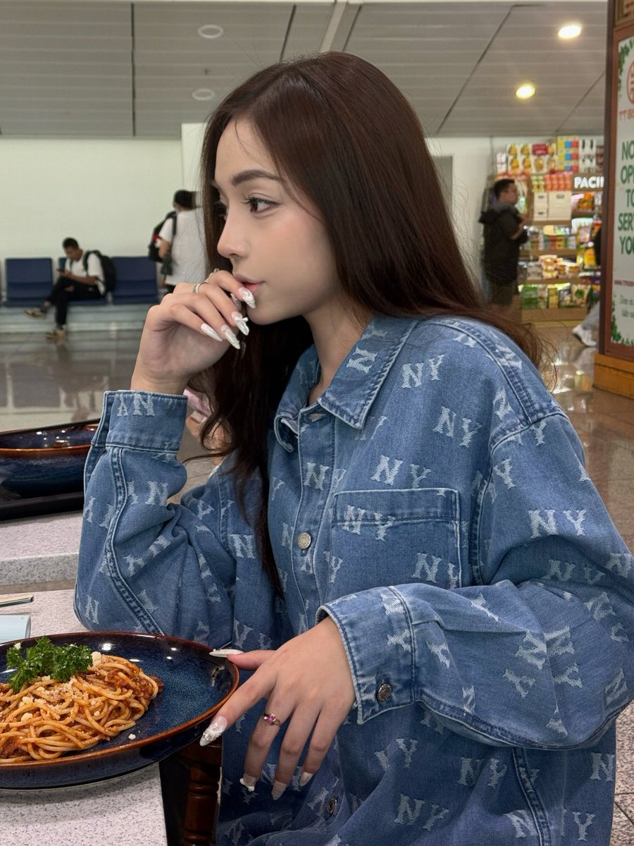 The_PinkPnthr's tweet image. gm gmonad geis💕💕💕

Kuala Lumpur im cominnnn!!! 🙂‍↔️💜