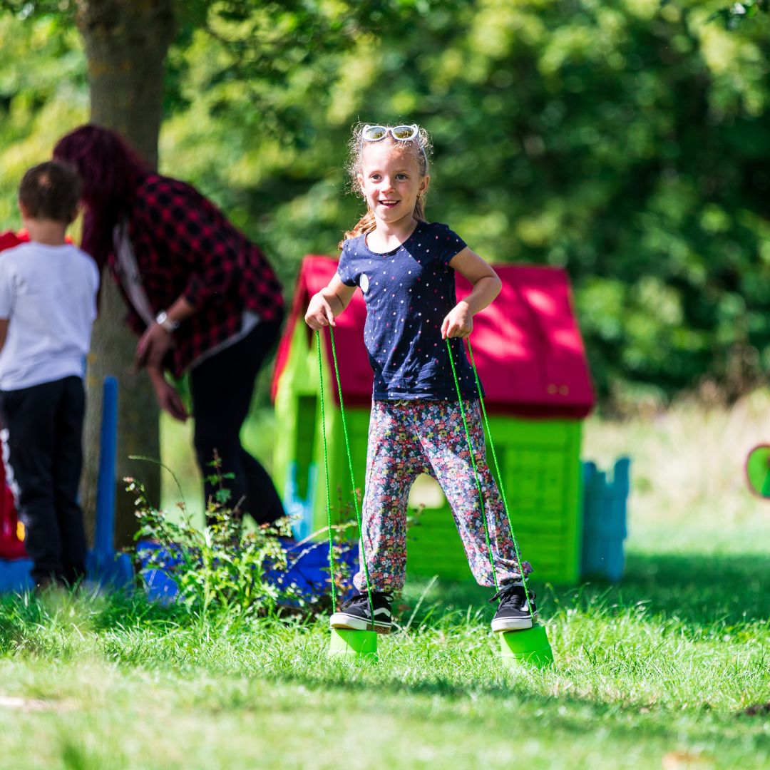 TheParksTrust's tweet image. Join our Parkland Plays this August!
These accessible play sessions are free and feature crafts, lawn games, sensory experiences & more.
🌳 6 Aug – Oakgrove
🌳 13 Aug – Caldecotte Lake
🌳 20 Aug – Stanton Low
🌳 27 Aug – Fairfields
View all events: theparkstrust.com/events/