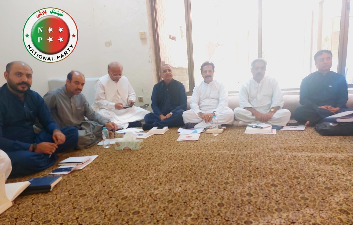NationalParty_'s tweet photo. کوئٹہ: پارٹی کے دو روزہ سینٹرل کمیٹی اجلاس میں مرکزی سیکریٹری رپورٹس پیش کیئے جارہے ہے، اجلاس میں پارٹی مرکزی کابینہ، اراکین سینٹرل کمیٹی، پارلیمانی اراکین، صوبائی وحدت صدور اور چئیرمین بی ایس او پجار موجود ہیں۔ https://t.co/oRe3A42kHF