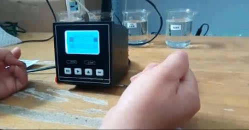 cm_w_treatment's tweet image. The PH-1800 supports three-point calibration, ensuring high precision and stability for pH measurement. Ideal for laboratories and industrial applications. #PHMeter #ThreePointCalibration #HighPrecision #LabEquipment #pHMeasurement