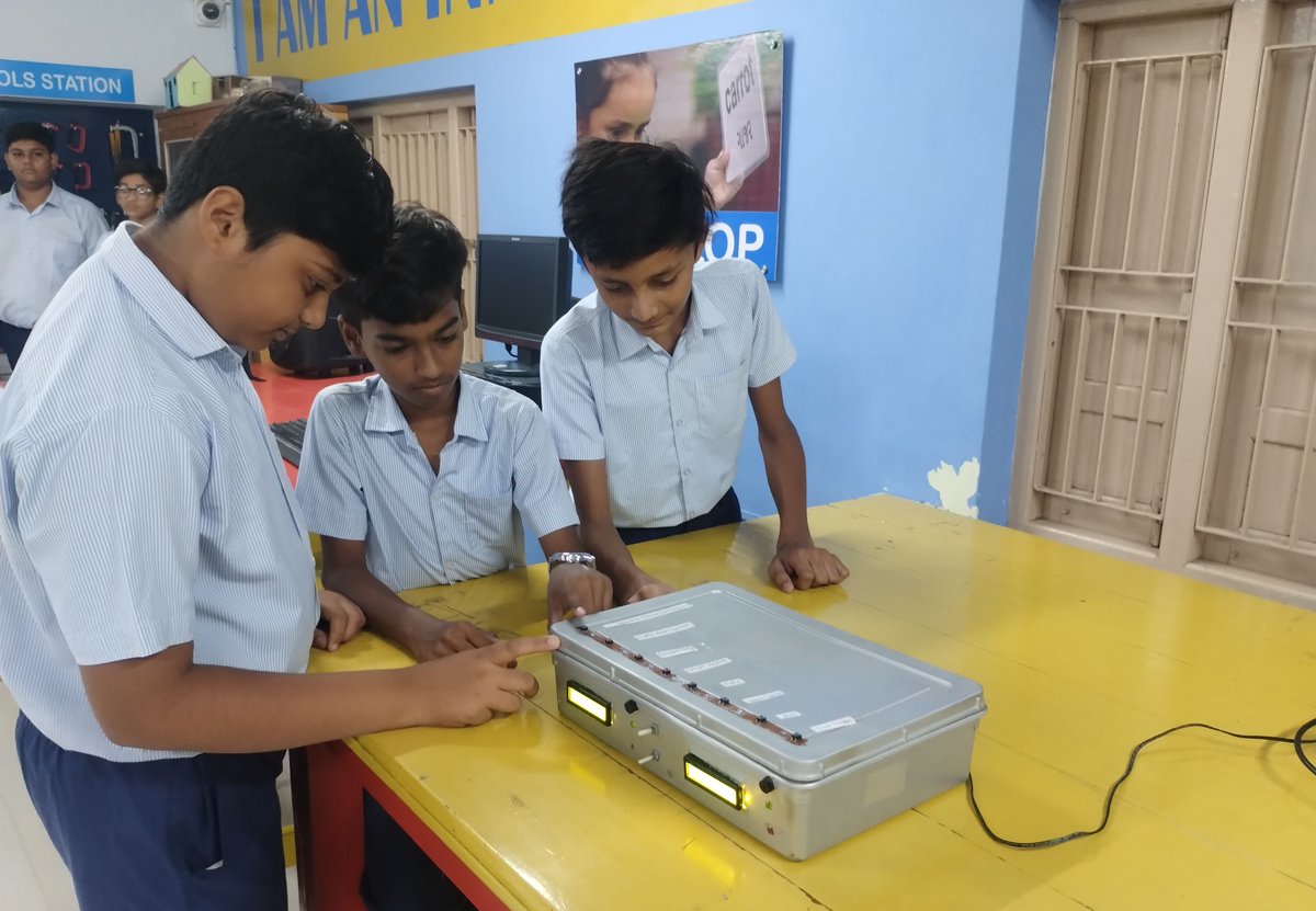 IPLab_Rajkot's tweet photo. Innovation meets practicality at Shri K.O. Shah Adarsh School, #Dhoraji, #Rajkot
At #ATL_Lab students are building solutions for realworld needs—
from #Motion sensor & #Sound activated #Lights to simple #Electronic_Voting_Machine, saving #Energy, #Time & enabling #Digital_Future https://t.co/nIH3czZXVE